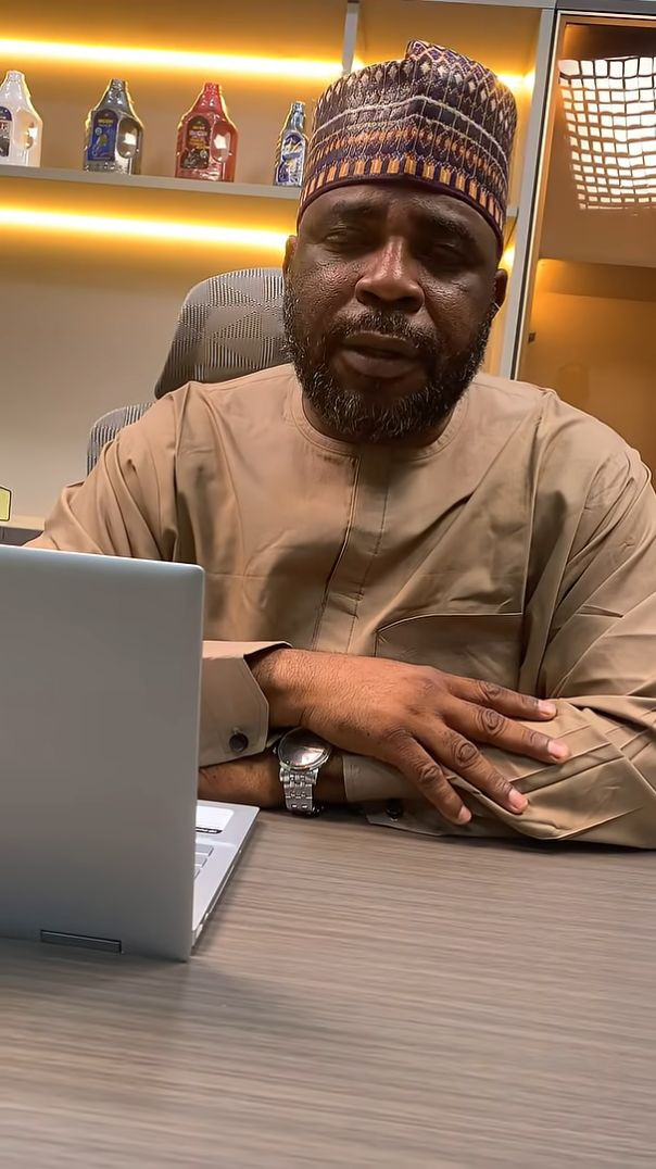 SANARWA DAKA BAKIN AMINU SHARIFF MOMO